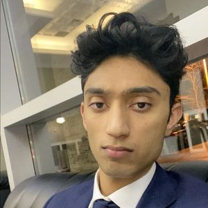 Meet your Posher, Moeez